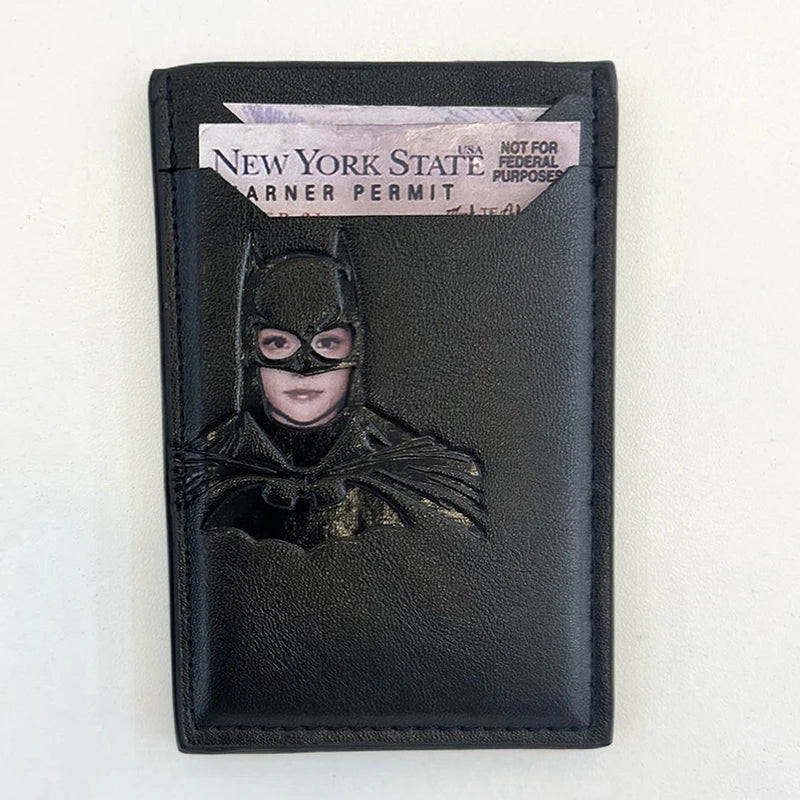 Skórzany portfel Bat – personalizowane etui na karty z motywem maski superbohatera